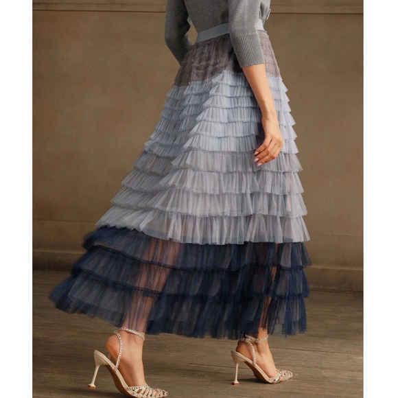 Classic Color Block Stretchy Waist Layered Tulle Maxi Skirt - Picture 10 of 12